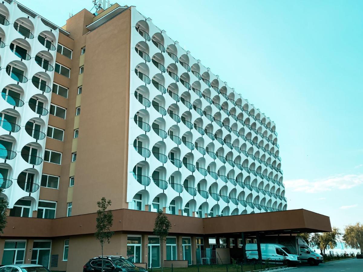 Marine Apartman By Bltn Siofok Bagian luar foto